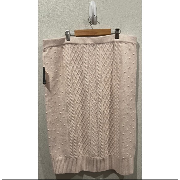 ELOQUII Pinko Cable Knit Mini Skirt - Picture 3 of 3